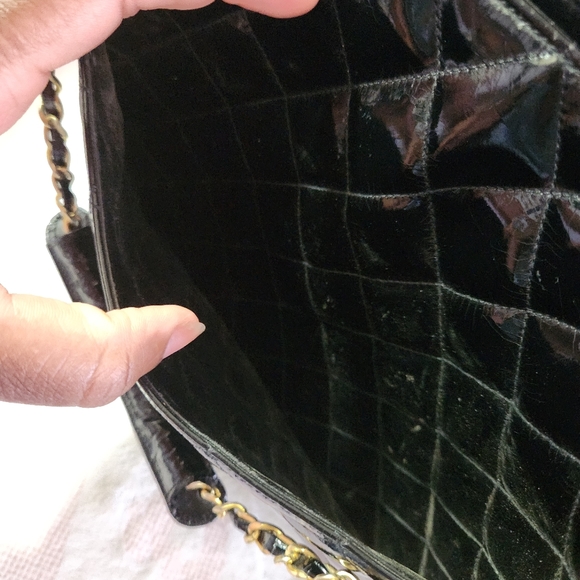 COA Vintage Black Quilted Patent Leather Chanel Tote. - Picture 11 of 16